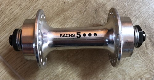 Mozzo anteriore bici corsa
